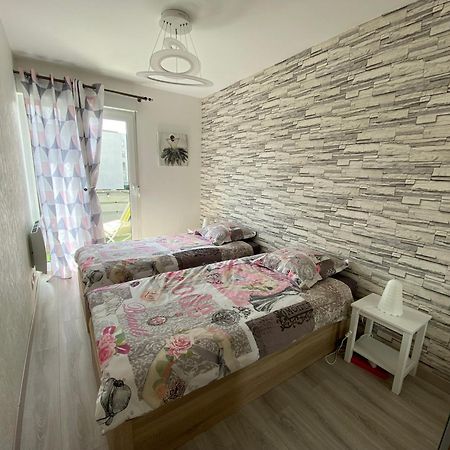 Victoria-T2-41M2-Balcon, Wifi, Linge, Produits, Menage Inclus Leilighet Reims Eksteriør bilde