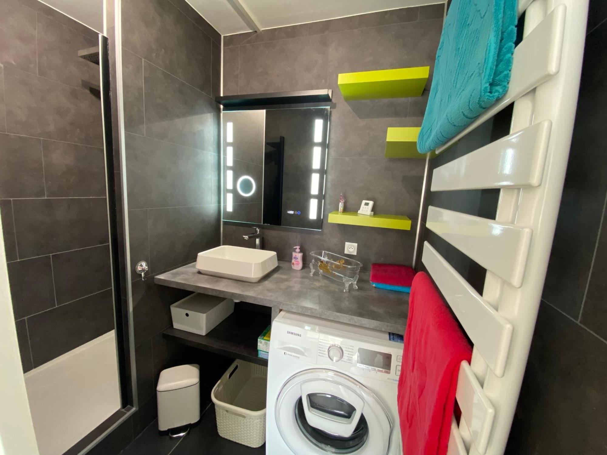 Victoria-T2-41M2-Balcon, Wifi, Linge, Produits, Menage Inclus Leilighet Reims Eksteriør bilde